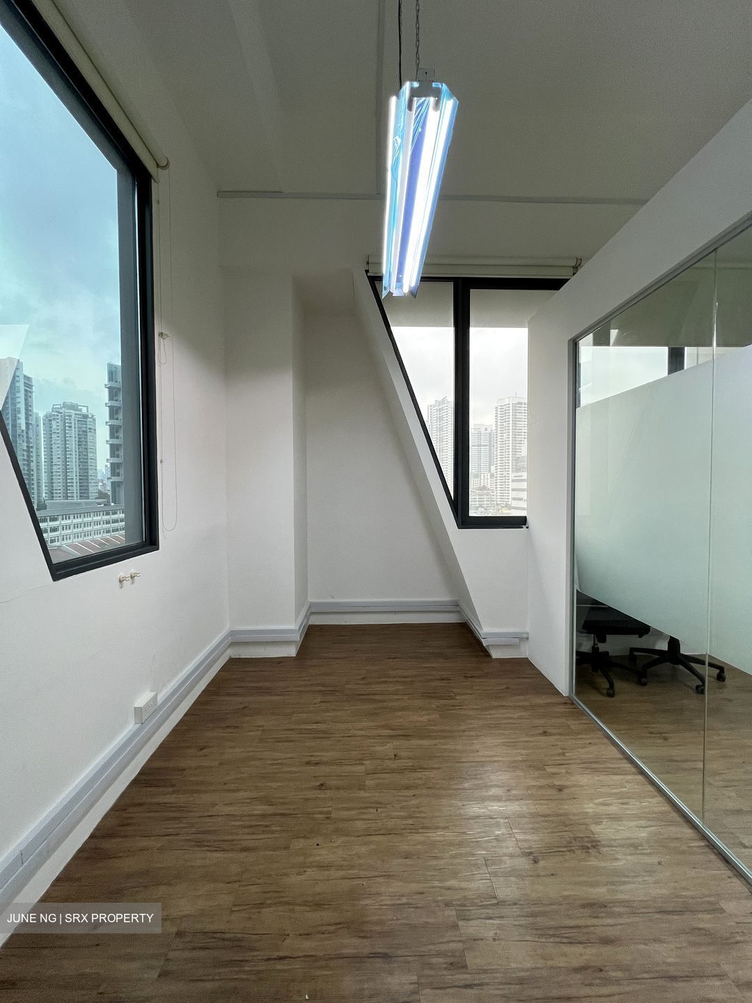 Ct Hub (D12), Office #638275381
